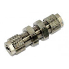 C4 10/8 Skottgenomföring